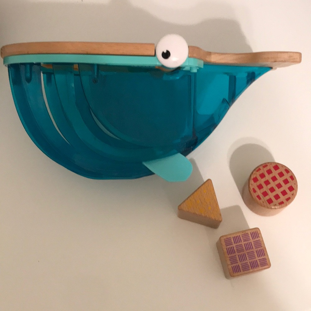 Fisher-Price Whale Shape Sorter